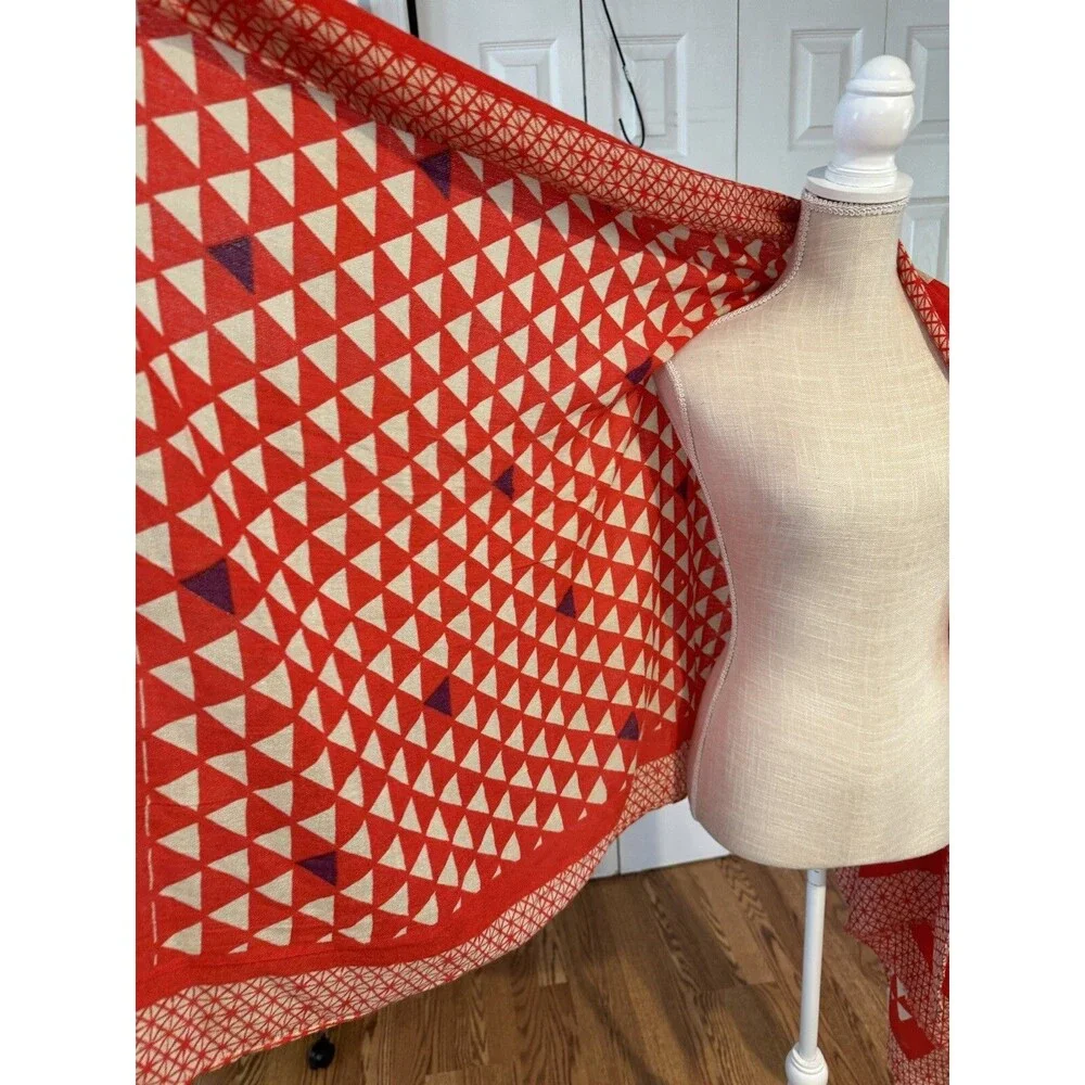Shiraleah Chicago Tomato red & Cream Triangle  Pattern Rectangular Scarf  34